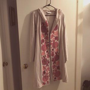 Garnet Hill cotton robe embroidered with pockets